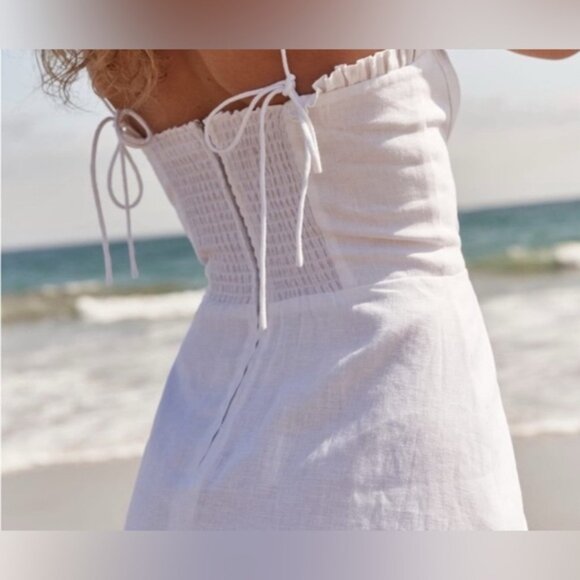 White Reformation Andie Linen Dress Color with bust - Picture 2 of 4